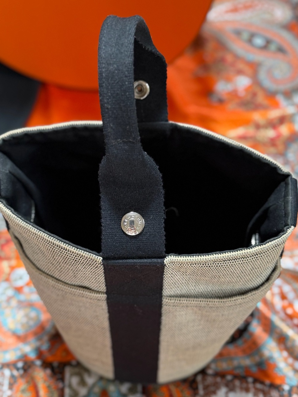 Hermes Black Interior bucket  Handbag Lining with Logo Tab